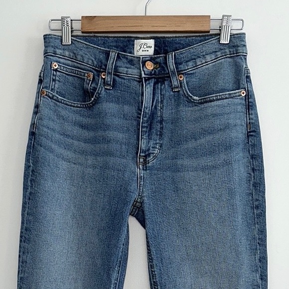 NWT J. Crew Demi-Boot Crop Jean in Indigo Jones Wash - Picture 4 of 10
